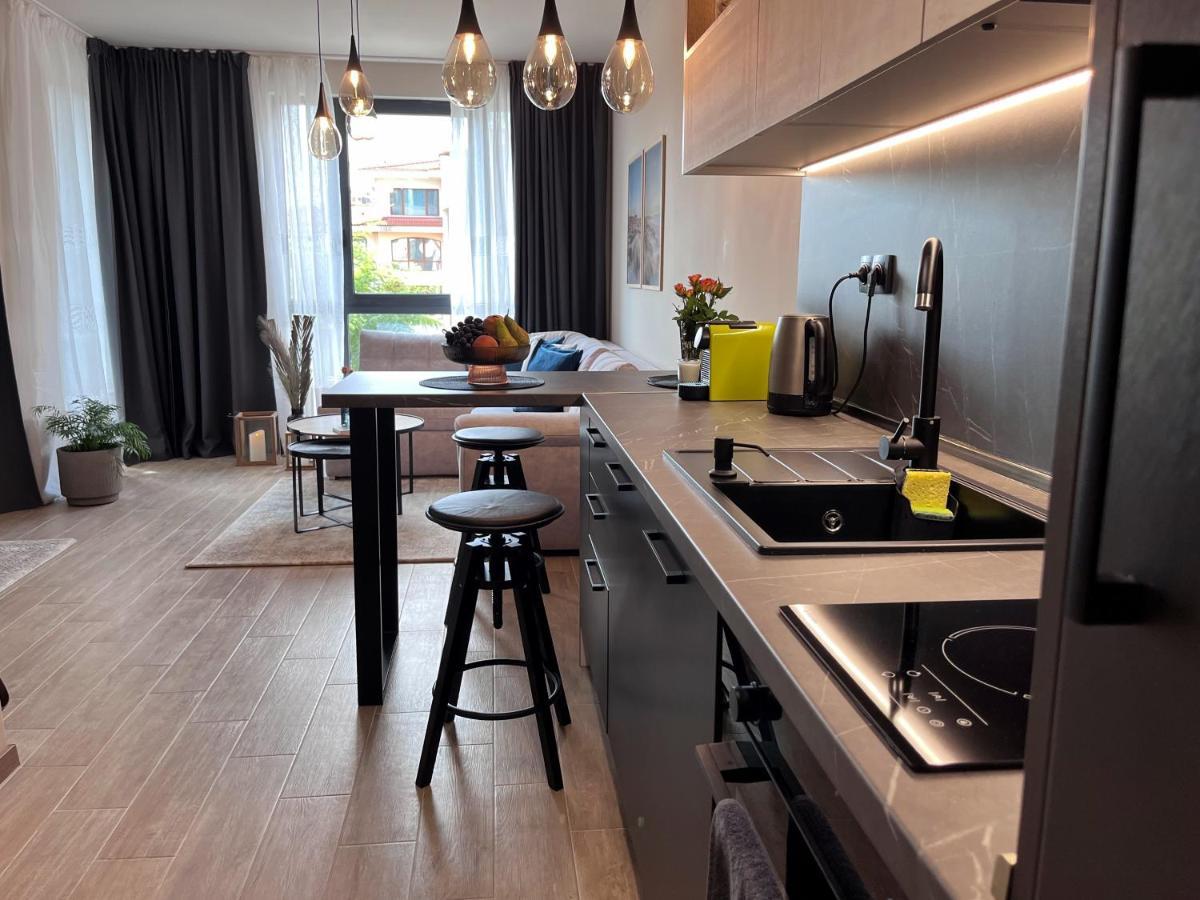 Azur Alegria Studio - Free Parking & Pool Saints Constantine and Helena ภายนอก รูปภาพ